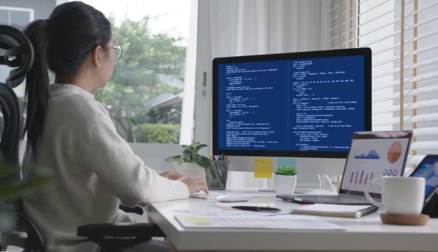 驿城区企业数字化解决方案:机器学习赋能商业模式升级的核心路径